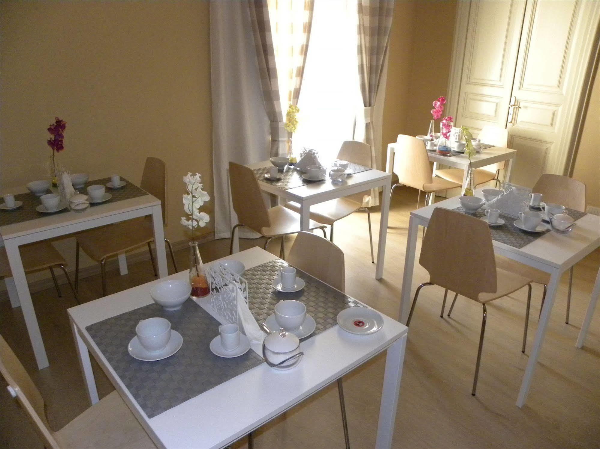 Residenza Umberto Bed & Breakfast 2*